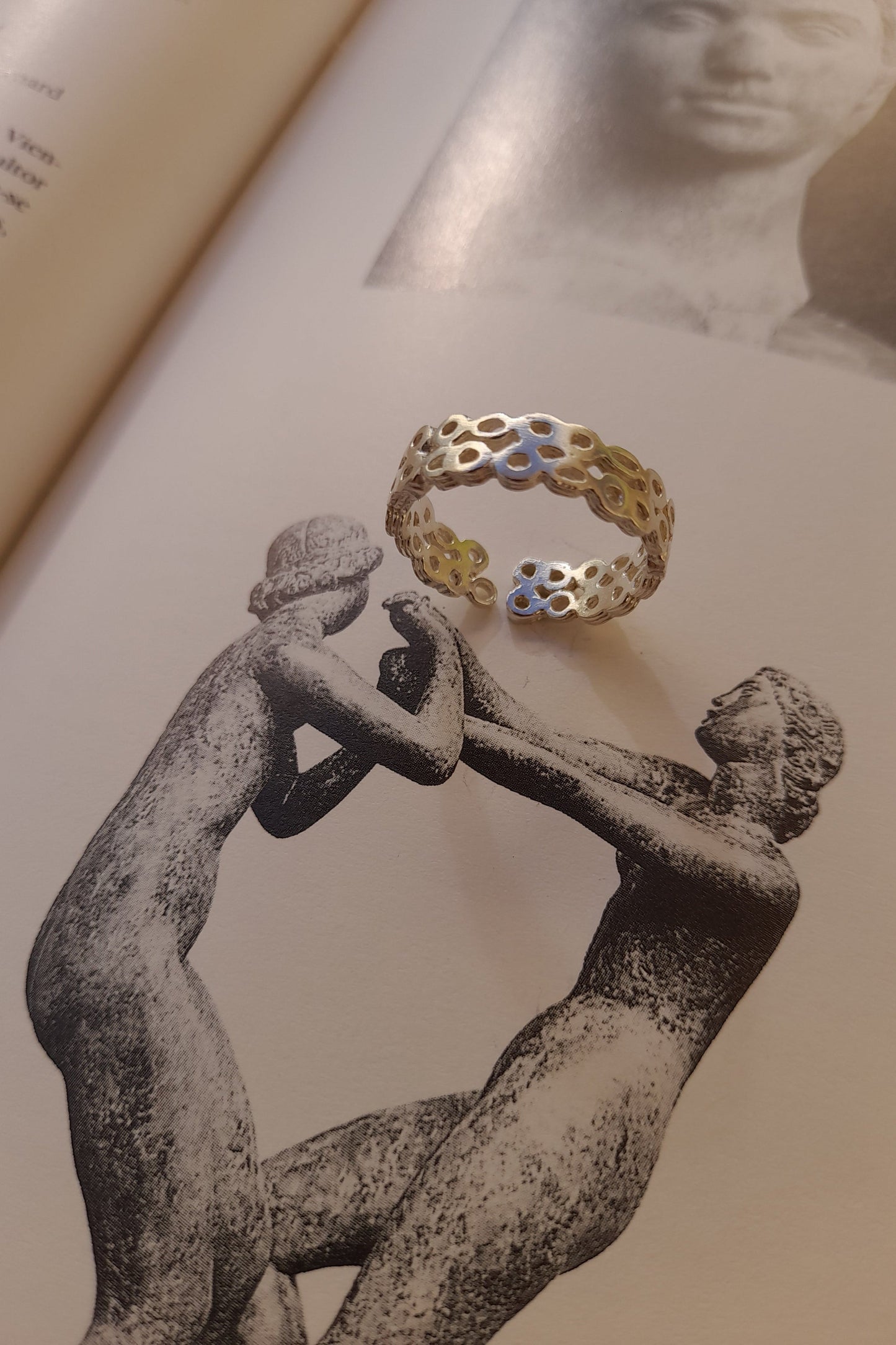 Águatinta Adjustable Medium Ring