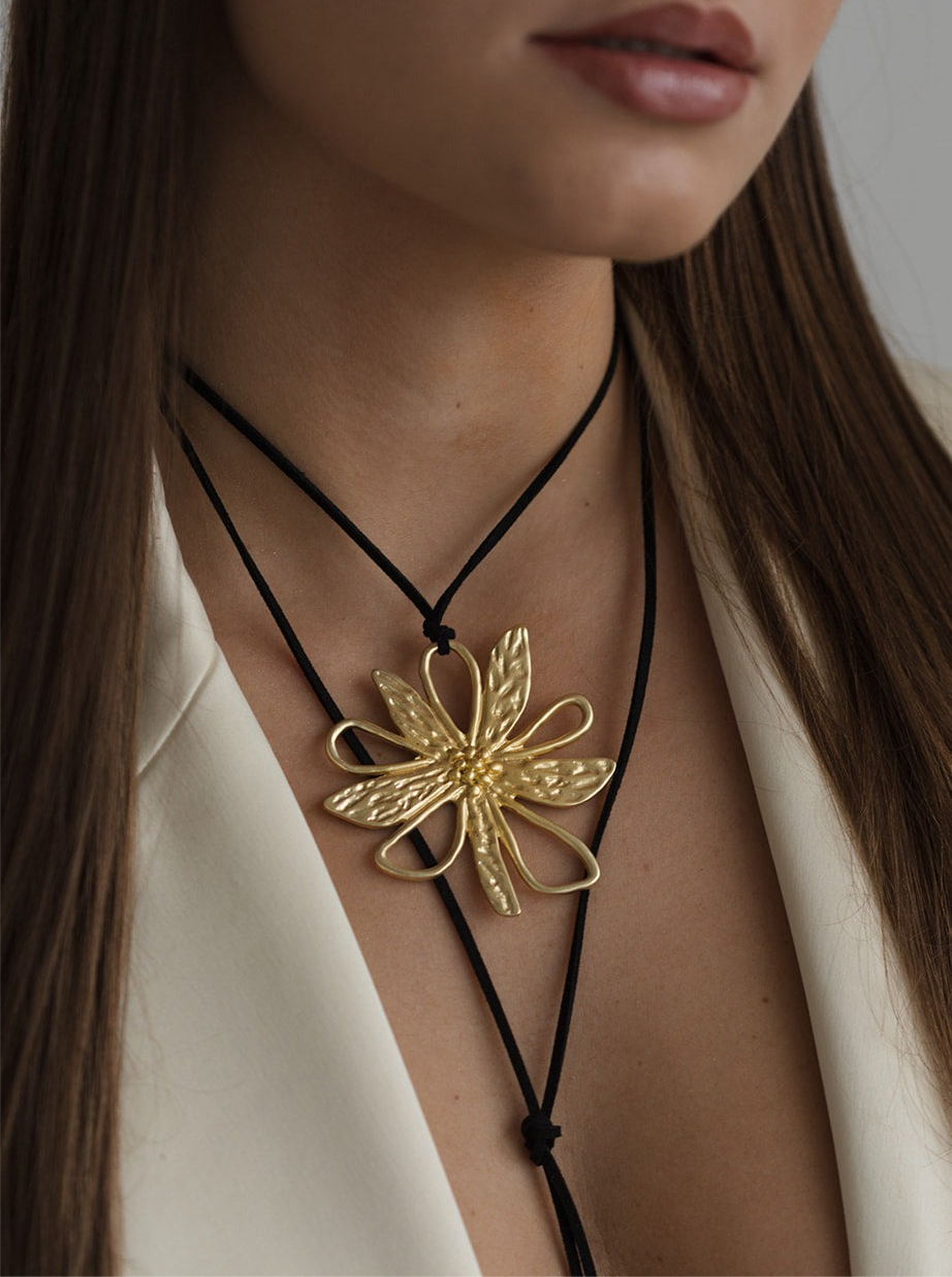 Flower Choker