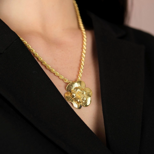 Necklace There Goes the Flower Amália