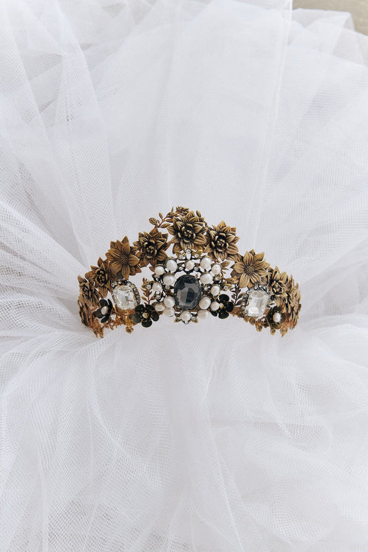 Intuitus Crown
